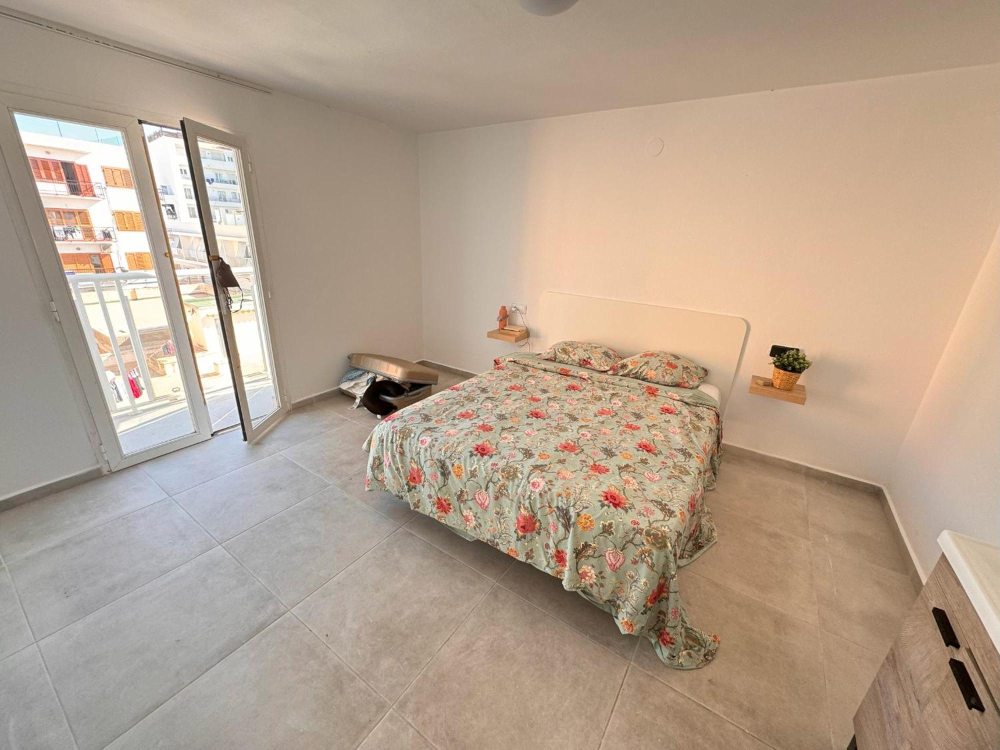 Cisne By Nest Hostel Sant Antoni de Portmany Exterior foto