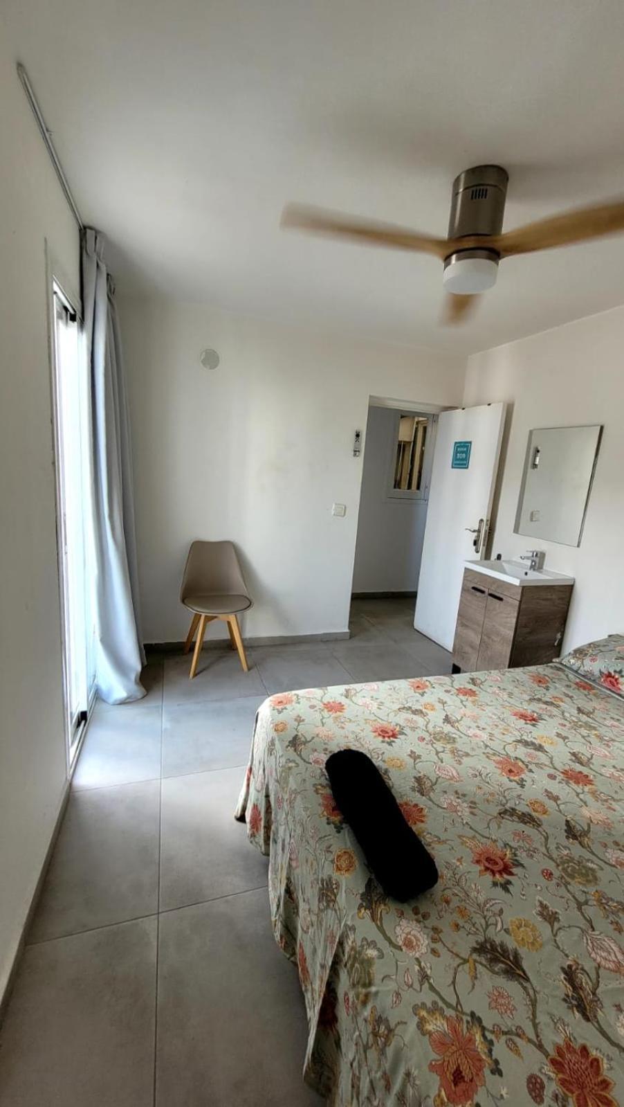 Cisne By Nest Hostel Sant Antoni de Portmany Exterior foto