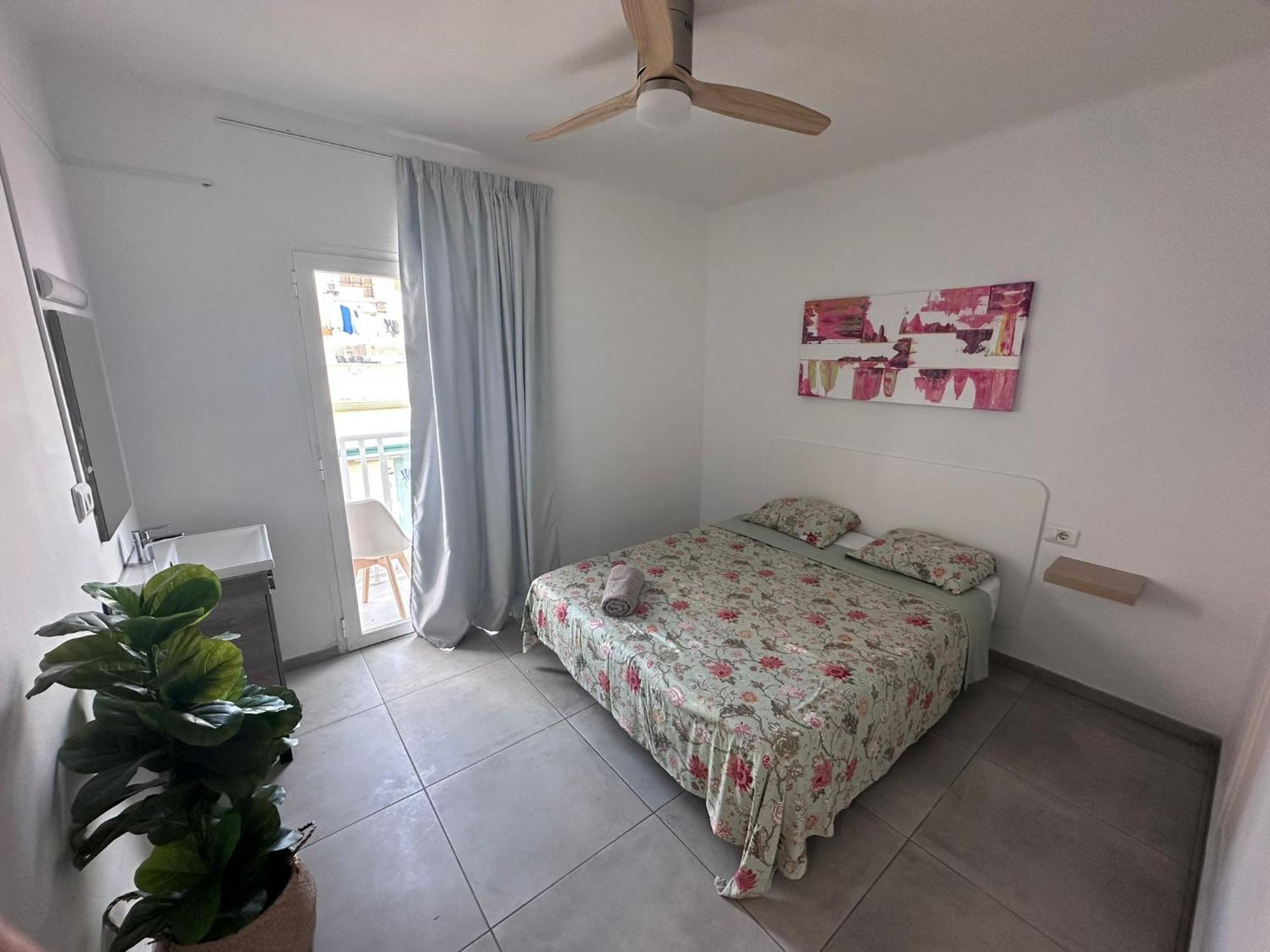 Cisne By Nest Hostel Sant Antoni de Portmany Exterior foto